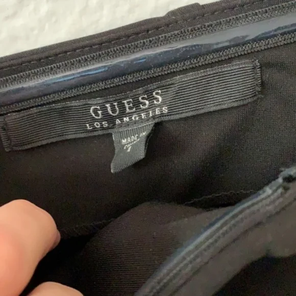 Guess Off Shoulder Belted Jumpsuit - Picture 4 of 8